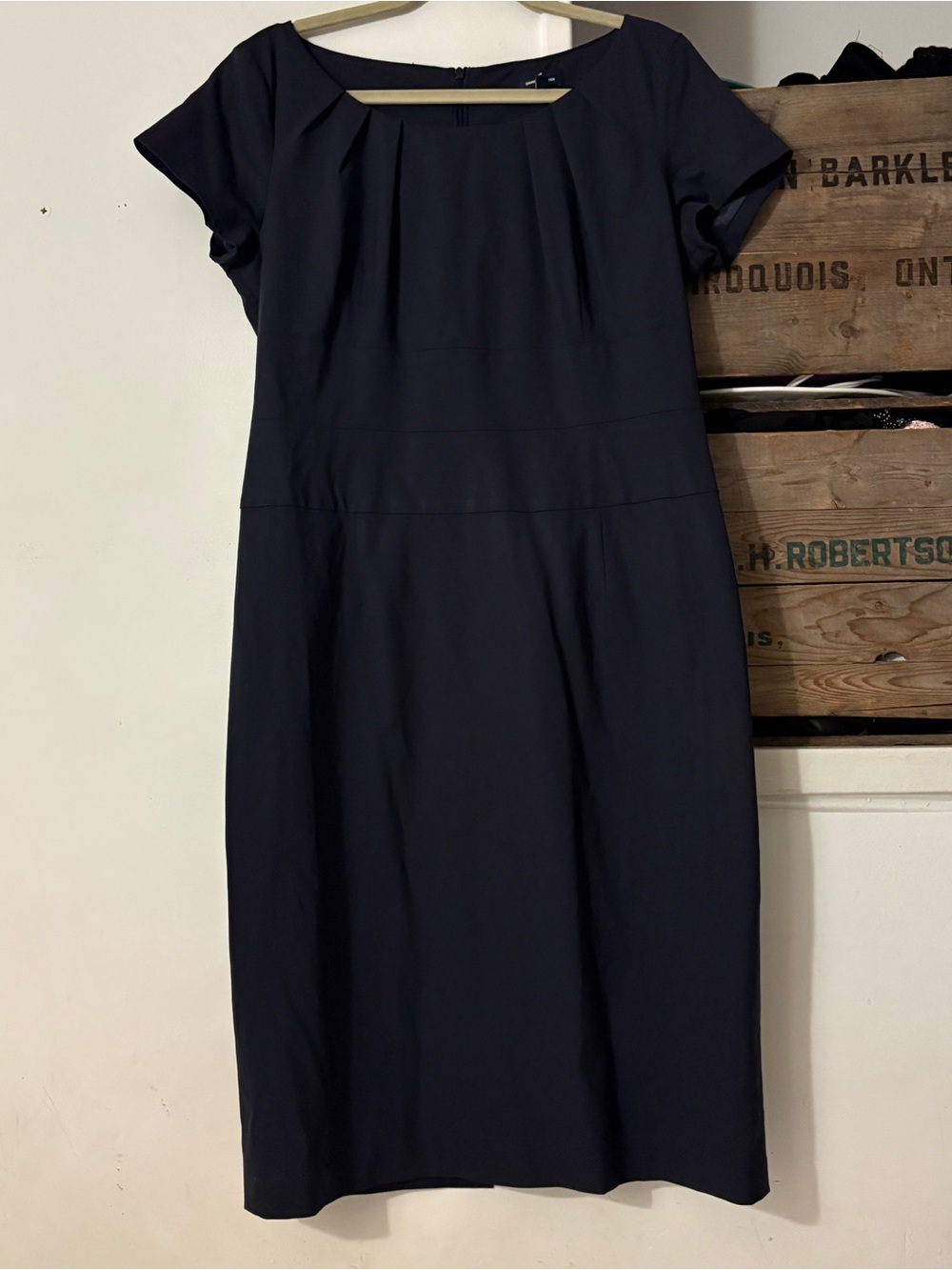 Daniel Hechter Wool-Blend Navy Short-Sleeve Tailored Sheath Dress Size 14